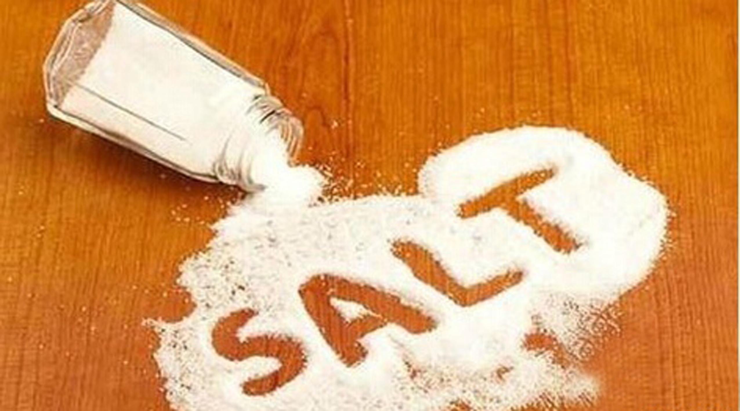 家庭主廚看過(guò)來(lái)： 教你用一個(gè)啤酒瓶蓋食鹽有度