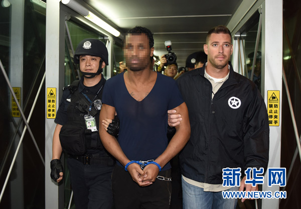 中國警方向美國遣返一名嚴(yán)重暴力犯罪紅通逃犯