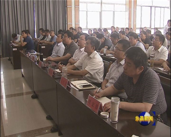 我區(qū)組織收看全省第二輪第一書記工作總結(jié) 暨第三輪工作推進(jìn)電視會(huì)議