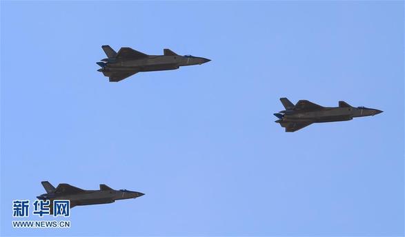 “20三劍客”震驚世界，中國空軍跨入2.0時代