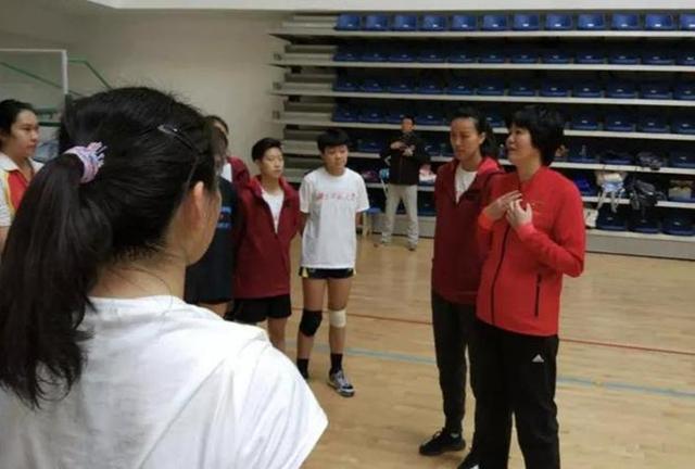 郎平出任北師大女排主教練 一段演說令大學(xué)生動(dòng)容
