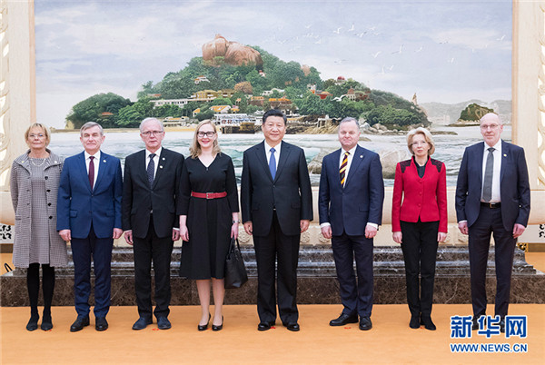 習(xí)近平集體會(huì)見北歐和波羅的海國(guó)家議長(zhǎng)