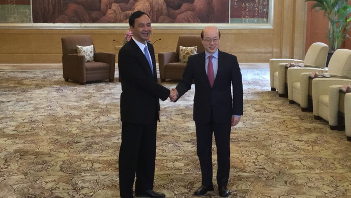 國臺辦主任劉結(jié)一在上海會見新北市市長朱立倫