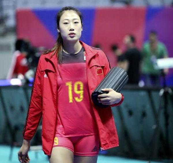 中國女排3-2德國！兩人發(fā)揮失常 李盈瑩替補建功