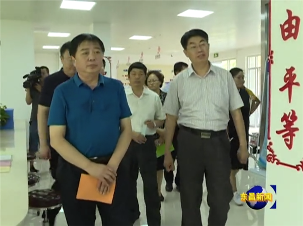 王廣柱帶領(lǐng)市政協(xié)視察組來(lái)我區(qū)視察創(chuàng)城工作