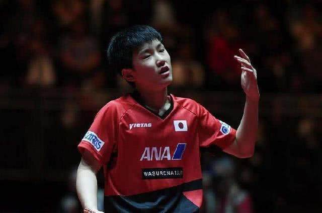 00后11-1打爆張本智和，1-4又遭橫掃，連續(xù)失利成軟腳蟹