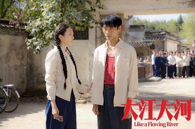 《大江大河》輕松問鼎年度劇王 為啥80后、90后會追著看？