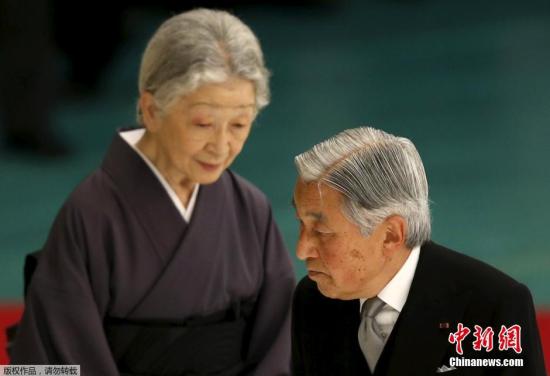 日本開啟10天黃金周假期 機場和提款機前排長龍