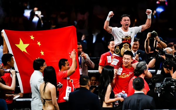 徐燦的拳有份量！中國(guó)拳擊不勝日本的歷史結(jié)束了