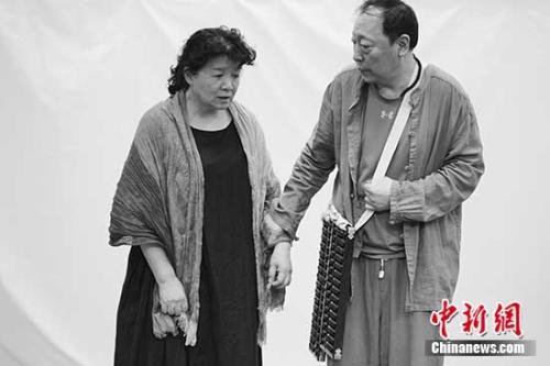 面癱式表演將再現(xiàn)！除了領(lǐng)獎，倪大紅還在忙這件事