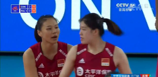 暖心！李盈瑩被對手爆頭應聲倒地龔翔宇關切問：要不我替你接一傳