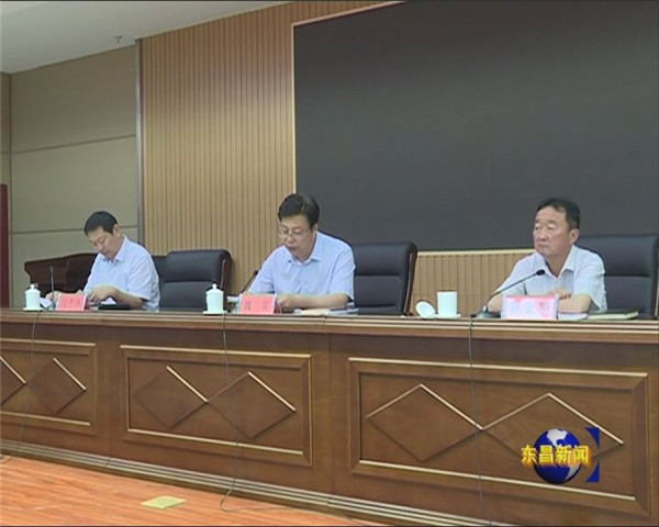 我區(qū)加快推進鎮(zhèn)（街道）行政管理體制改革工作
