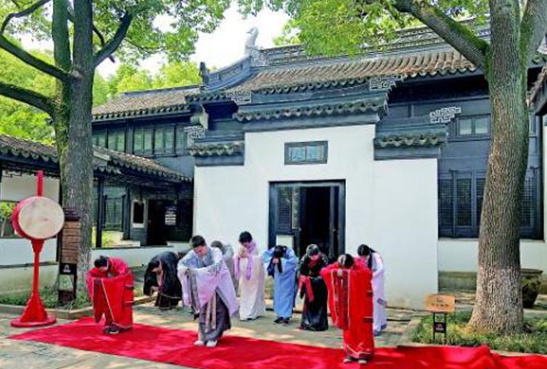 被異化、退學等 最早一批“讀經(jīng)少年”怎么樣了？