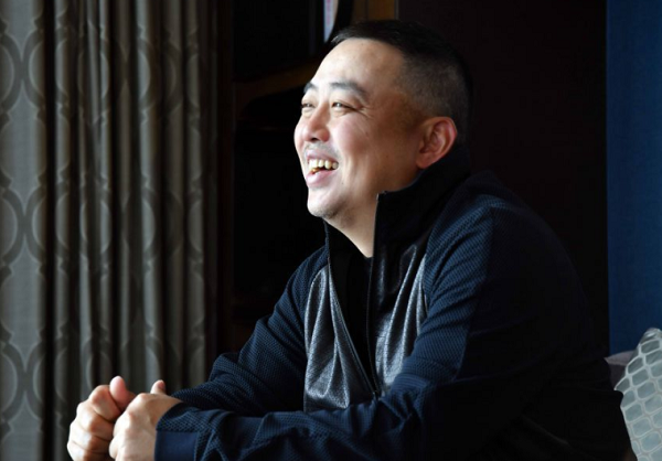 國(guó)乒一姐再現(xiàn)混雙新搭檔！劉國(guó)梁看熱鬧！場(chǎng)外隊(duì)友喊“下蹲發(fā)球”