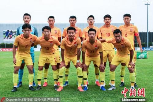 資料圖：中國國奧在土倫杯比賽賽前合影。 圖片來源：Osports全體育圖片社