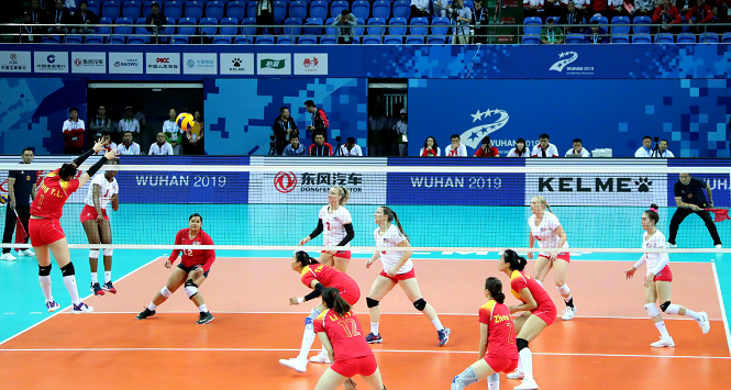 軍運會開門紅！中國女排3-0完勝美國隊，劉晏含和袁心玥爆發(fā)
