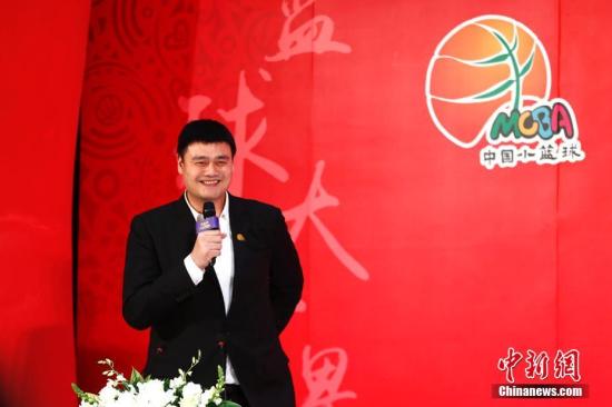 “姚明一生之?dāng)场眮硪γ鞯囊划€三分地打工，人生啊……