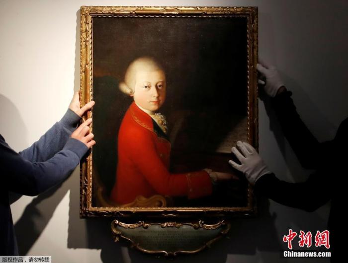 莫扎特少年時代肖像400萬歐元拍出 畫中樂譜引關注
