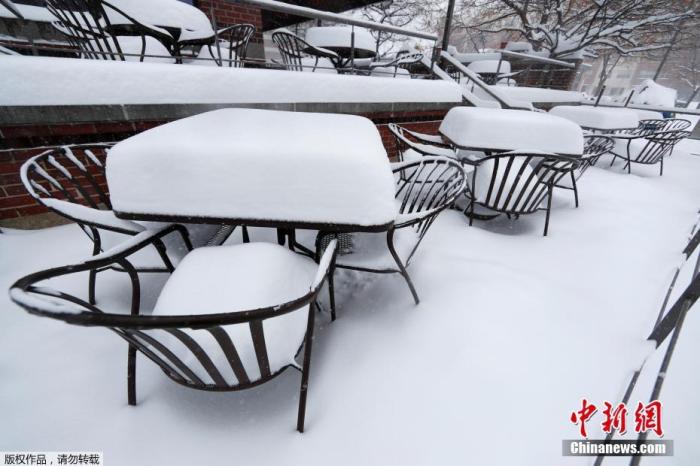 航班取消、事故頻發(fā)……暴風雪持續(xù)襲擊美國各地