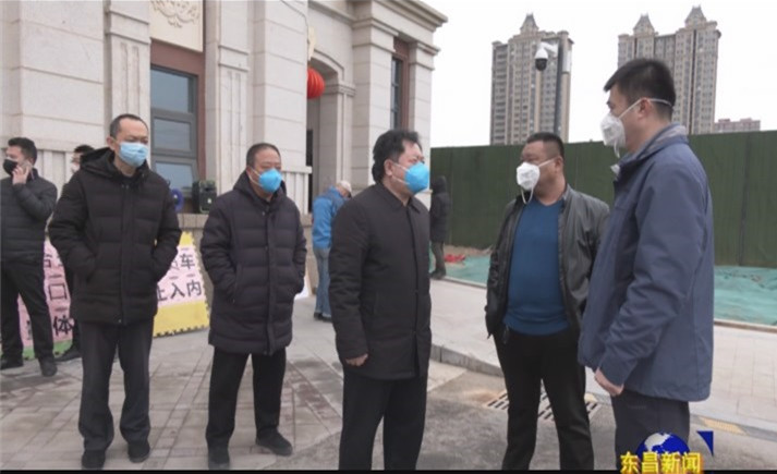 王振江到鳳凰工業(yè)園、柳園街道督導(dǎo)檢查疫情防控工作