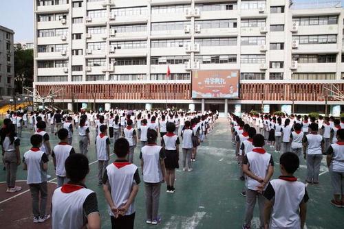 直擊武漢百萬中小學(xué)、幼兒園學(xué)生開學(xué)首日