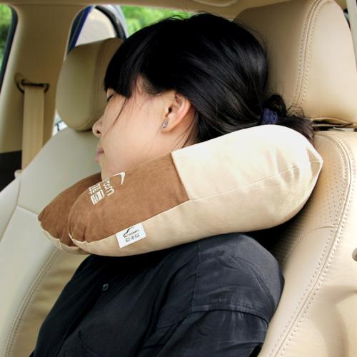 長途坐車備個(gè)U型枕