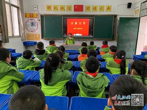 只盯著校園，走不出教育“內(nèi)卷化”困境