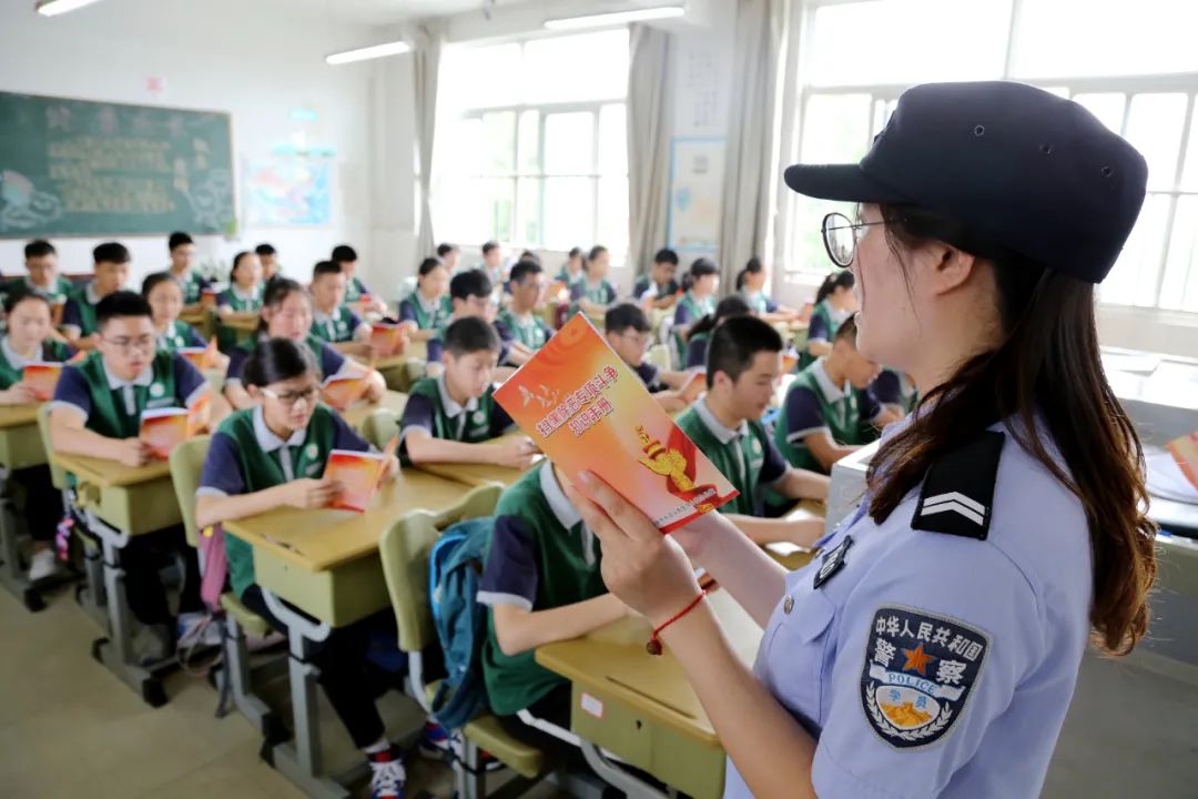 97%的校園欺凌沒有被看見：揭開校園欺凌的水下“冰山”