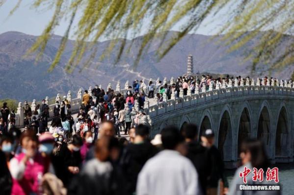 清明假期國內(nèi)旅游出游1.02億人次 實(shí)現(xiàn)旅游收入271.68億元