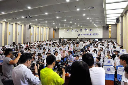 高職教育讓千萬(wàn)貧困家庭走出第一代大學(xué)生