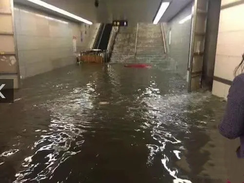 交通運輸部：汲取地鐵雨水倒灌事件教訓(xùn) 全力做好防汛救災(zāi)工作