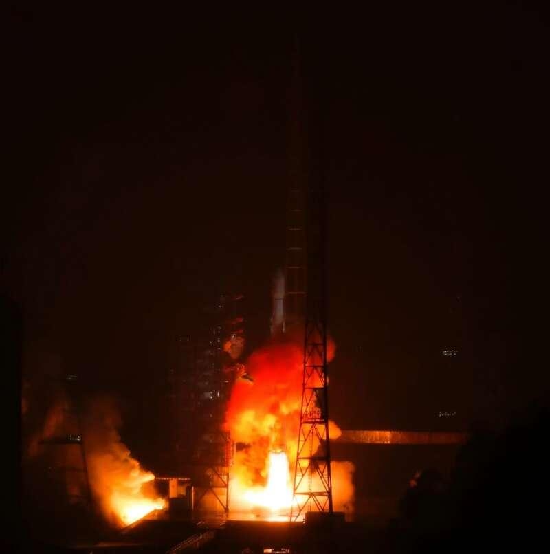 我國(guó)發(fā)射天鏈一號(hào)05星 建立具有全球覆蓋能力的中繼衛(wèi)星系統(tǒng)