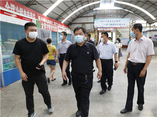 【迎接國家衛(wèi)生城市復(fù)審】東昌府區(qū)人大常委會(huì)視察深化文明城市創(chuàng)建工作