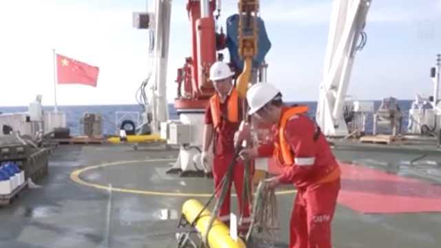 在“實驗6”科考船上，他們跑贏了臺風(fēng)