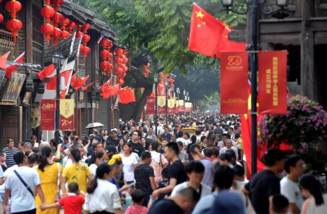 國慶假期將帶動旅游消費(fèi) 行業(yè)復(fù)蘇趨勢向好