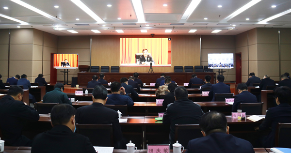 東昌府區(qū)組織收聽收看學(xué)習(xí)貫徹黨的十九屆六中全會(huì)精神中央宣講團(tuán)宣講報(bào)告會(huì)  巴海峰王振江魏雷江紹華在東昌府分會(huì)場(chǎng)參加收看