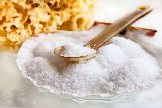 孩子吃的飯菜到底如何放鹽、放糖？