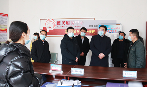 馬軍權到斗虎屯鎮(zhèn)調研鄉(xiāng)村振興、基層黨建工作