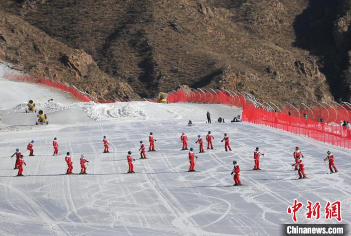 三億人參與冰雪運(yùn)動！中國各地掀起冬奧熱情
