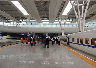 成都至上海一高鐵列車長(zhǎng)確診，列車中斷行程