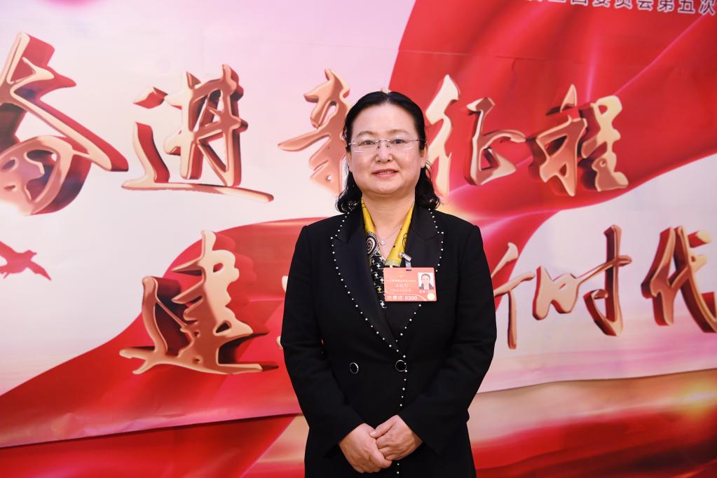 新華全媒+丨這些詞，激勵(lì)我們前行