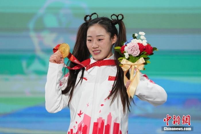 6年的等待，喜歡金色的女孩摘下冬殘奧金牌