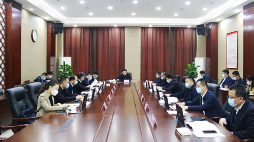 馬軍權(quán)主持召開東昌府區(qū)委常委會(huì)會(huì)議