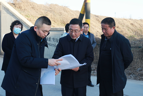東昌府區(qū)委副書記、區(qū)長江紹華調(diào)研鐵西片區(qū)開發(fā)建設工作