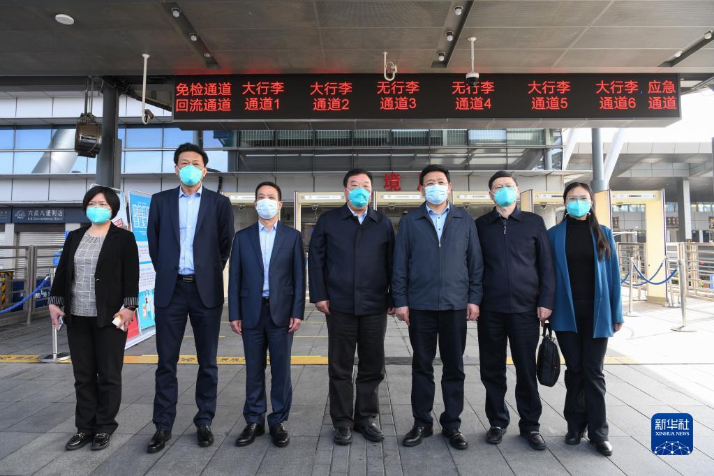 中央援港防控專家組28日下午抵達香港