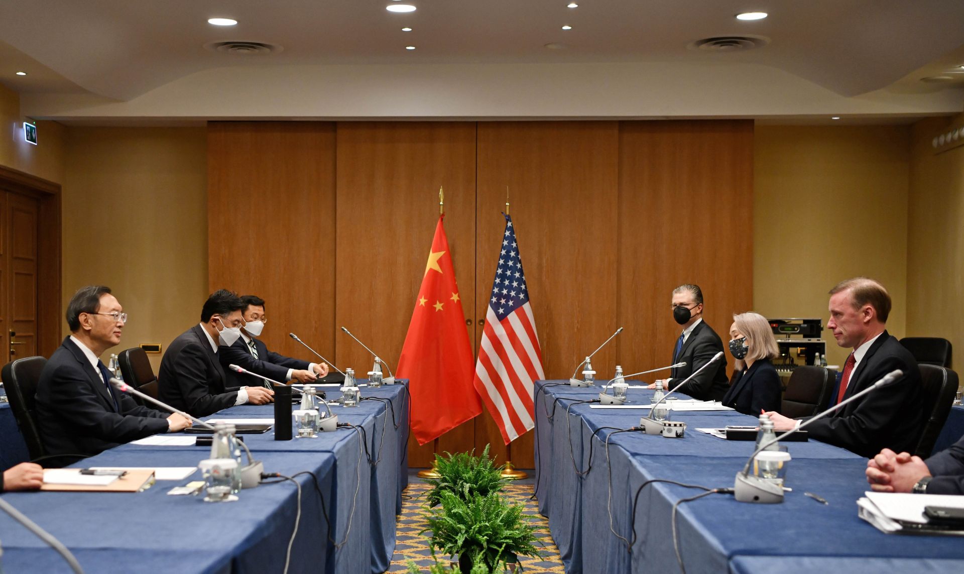 楊潔篪同美國總統(tǒng)國家安全事務(wù)助理沙利文舉行會晤