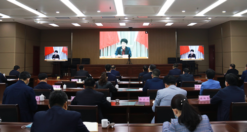 奮力建設(shè)社會(huì)主義現(xiàn)代化新聊城 以優(yōu)異成績(jī)迎接黨的二十大勝利召開(kāi) 東昌府區(qū)在分會(huì)場(chǎng)收聽(tīng)收看全市2021年度考核總結(jié)會(huì)議