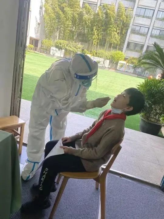 萬(wàn)象 | “謝謝叔叔！”“不用客氣！我是你爸！”