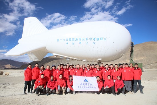 功成珠峰之巔 我國(guó)創(chuàng)造浮空艇大氣科學(xué)觀測(cè)9032米世界紀(jì)錄