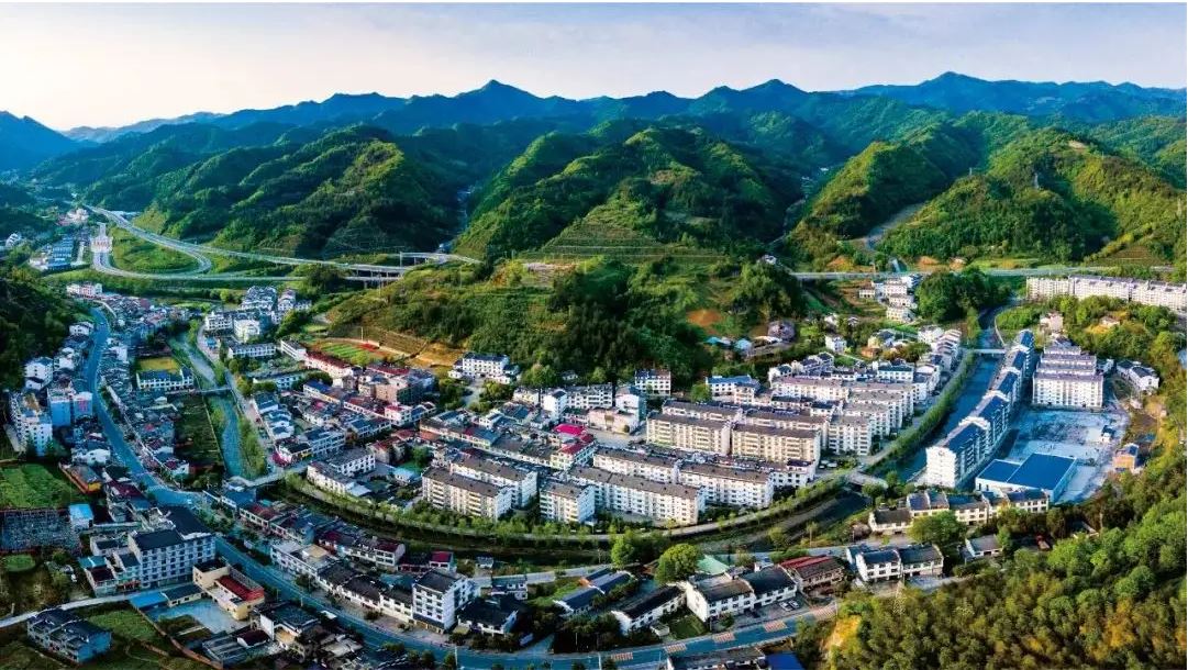 持續(xù)鞏固拓展脫貧攻堅成果